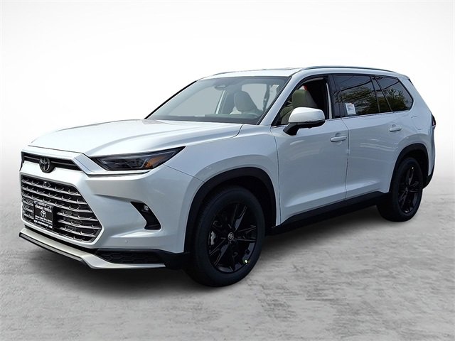 New 2026 Toyota Grand Highlander AWD Hybrid image 2