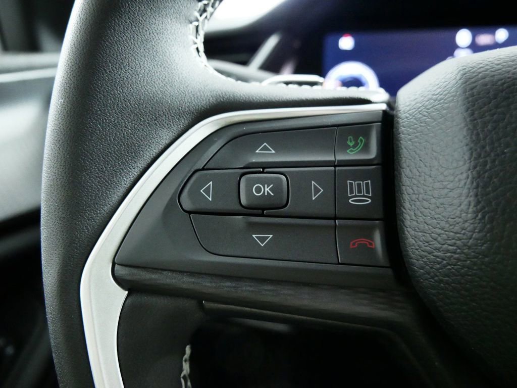 Certified 2024 Jeep Grand Cherokee Altitude image 39