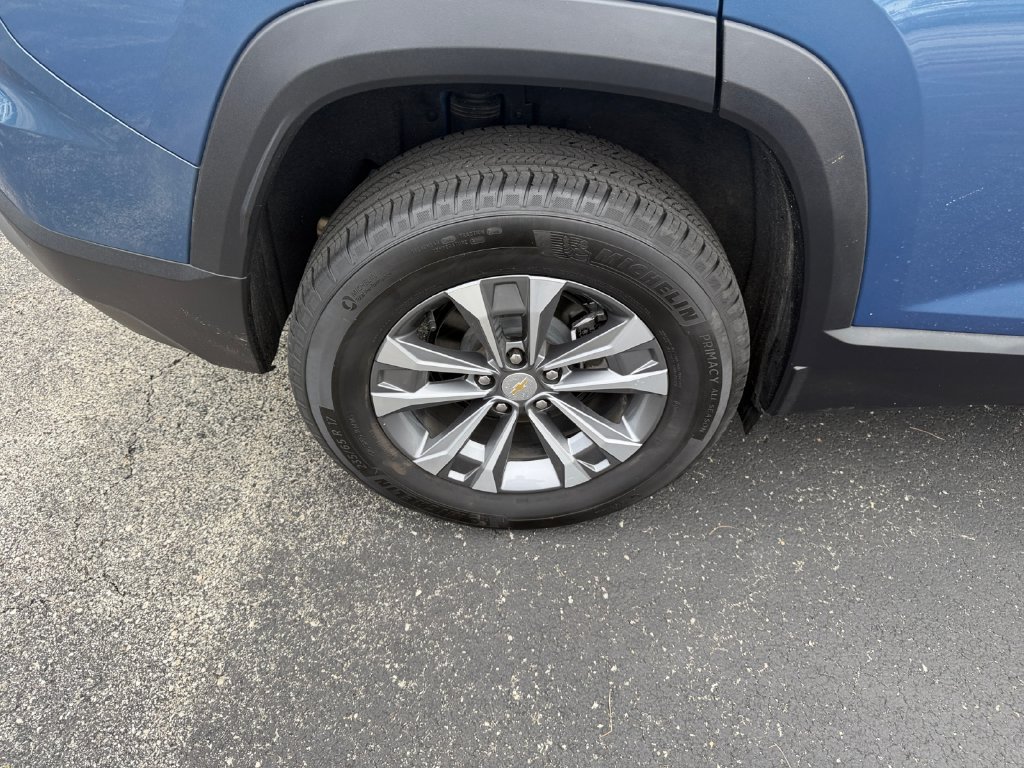 Used 2025 Chevrolet Equinox LT AWD/4WD image 29