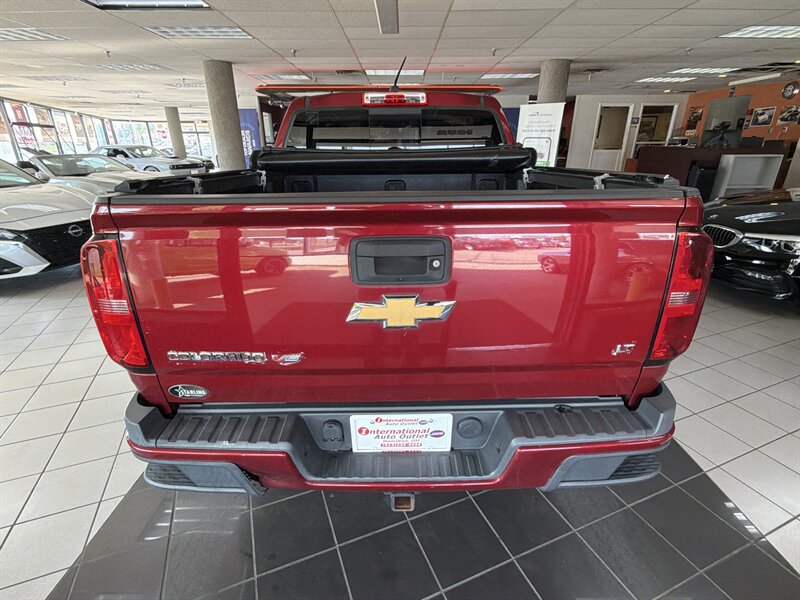 Used 2018 Chevrolet Colorado LT w/ LT Convenience Package AWD/4WD image 7