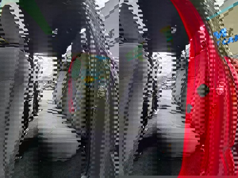 Used 2016 Toyota Tacoma TRD Off-Road w/ Premium & Technology Package AWD/4WD image 15