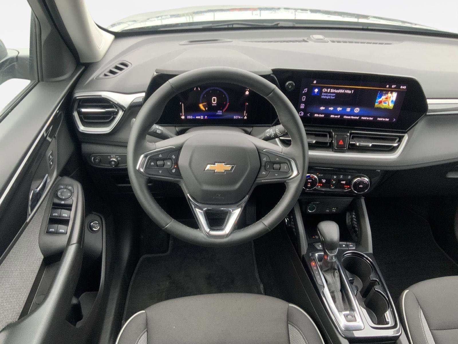 Used 2025 Chevrolet TrailBlazer LT w/ Convenience Package image 28