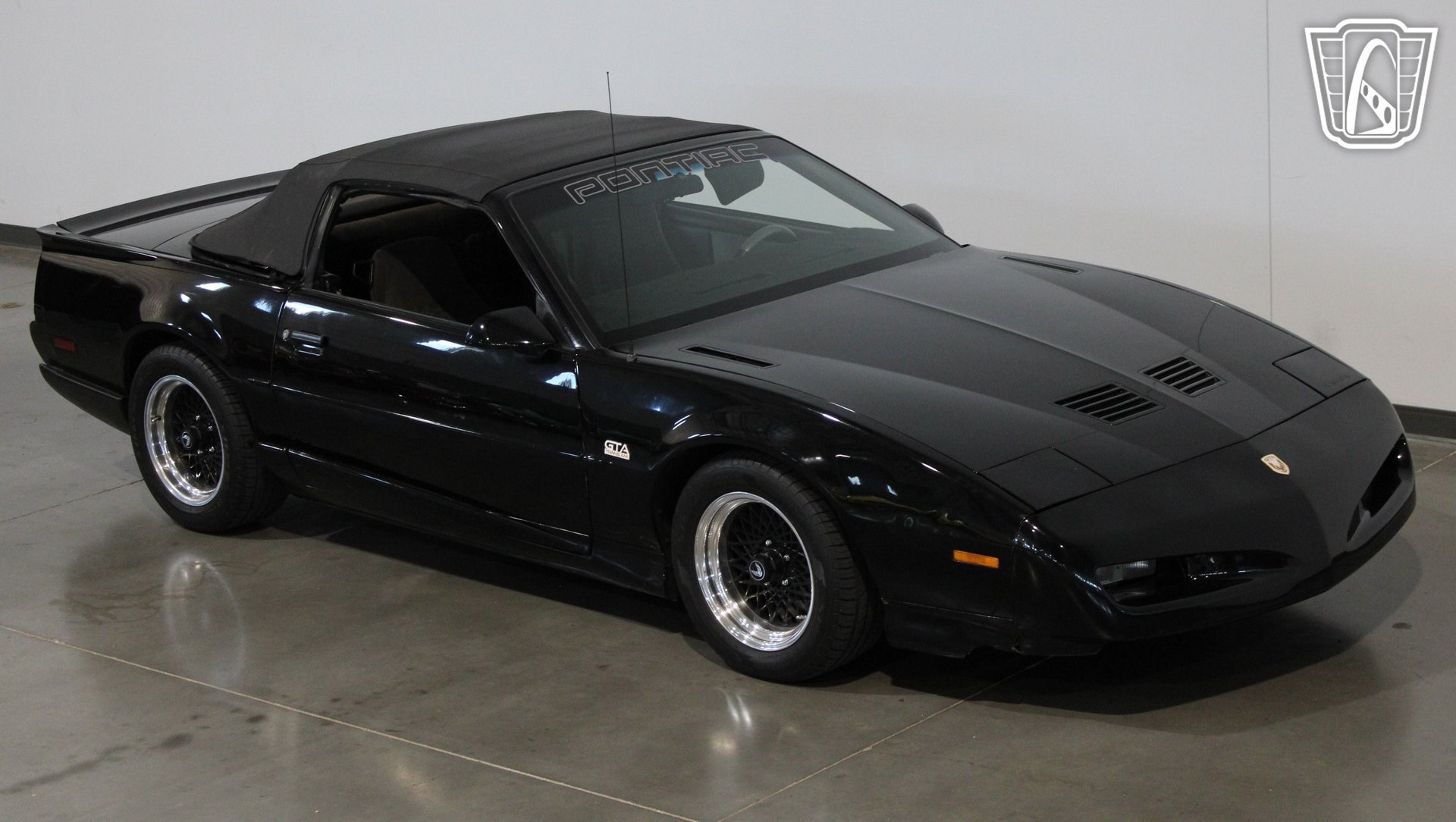 Used 1992 Pontiac Firebird Convertible RWD image 15