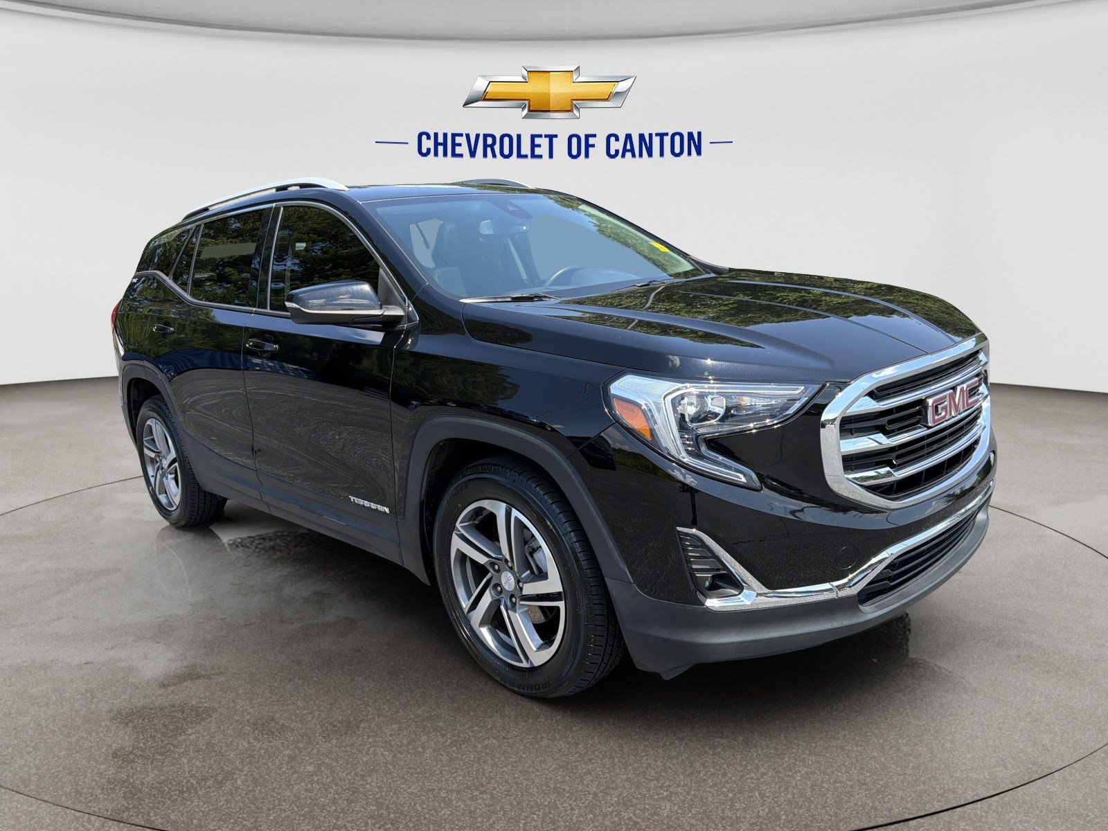 Used 2021 GMC Terrain SLT w/ Infotainment Package II FWD image 3