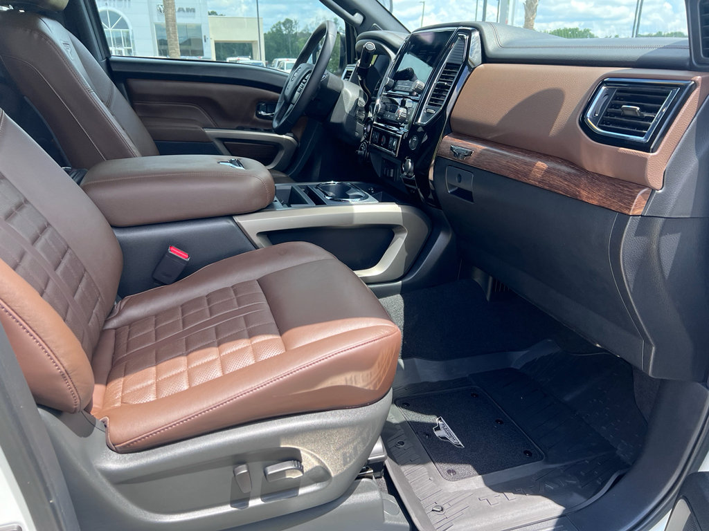 Used 2024 Nissan Titan Platinum Reserve w/ Moonroof Package AWD/4WD image 15