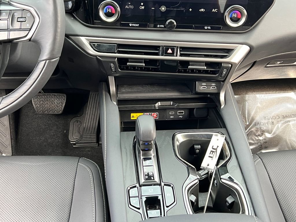 Used 2025 Lexus RX 350h w/ Accessory Package (Z1) image 13