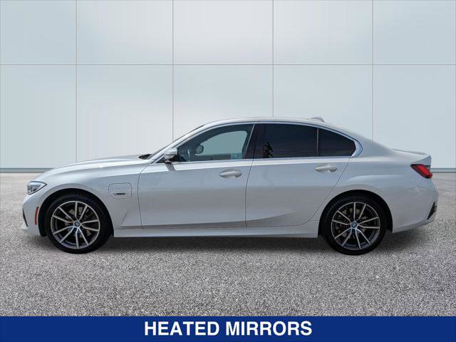 Used 2022 BMW 330e w/ Driving Assistance Package RWD image 2