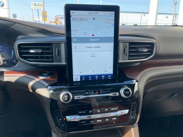 Used 2023 Ford Explorer King Ranch w/ Technology Package image 16