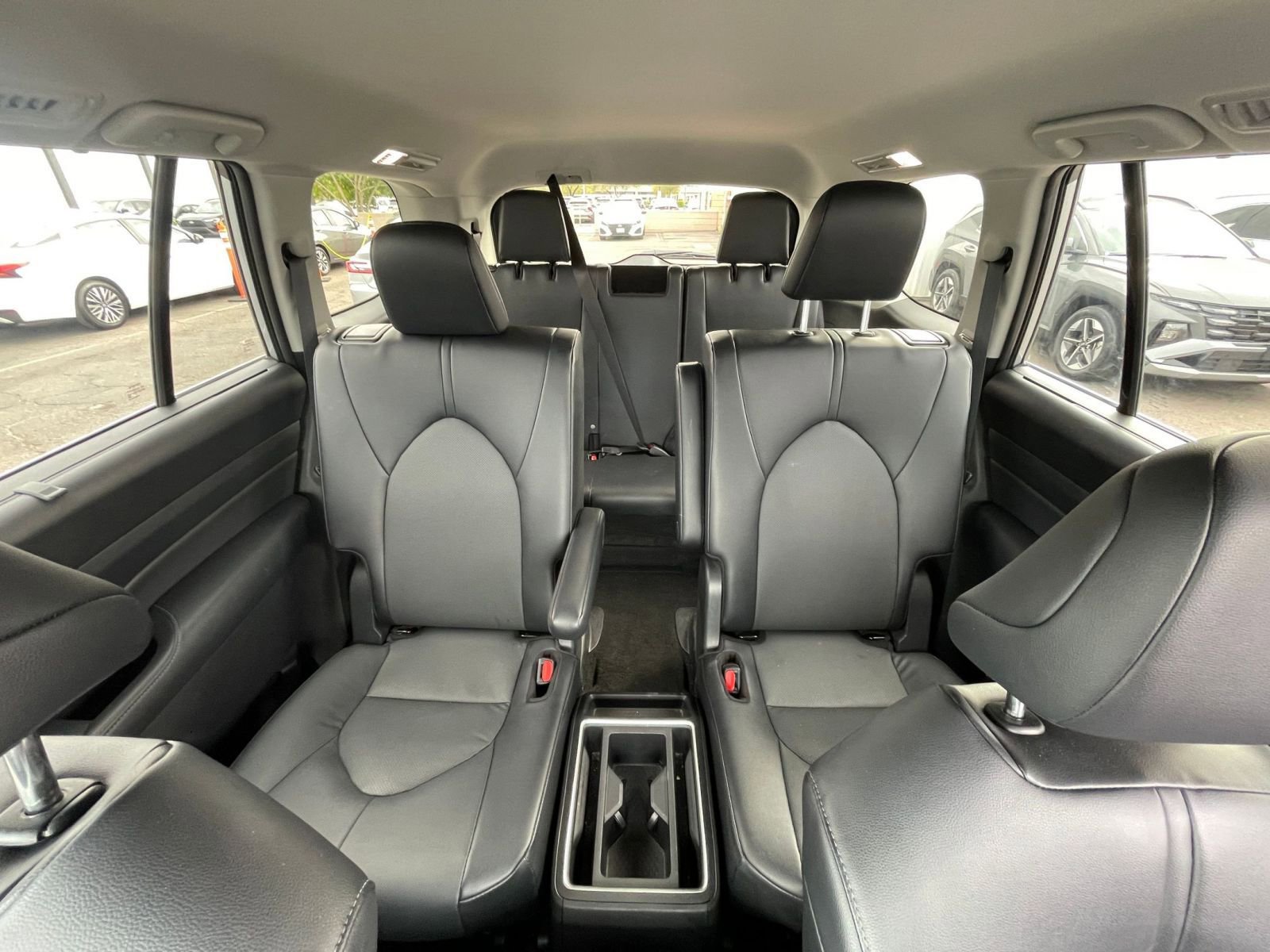 Used 2025 Toyota Grand Highlander FWD image 40