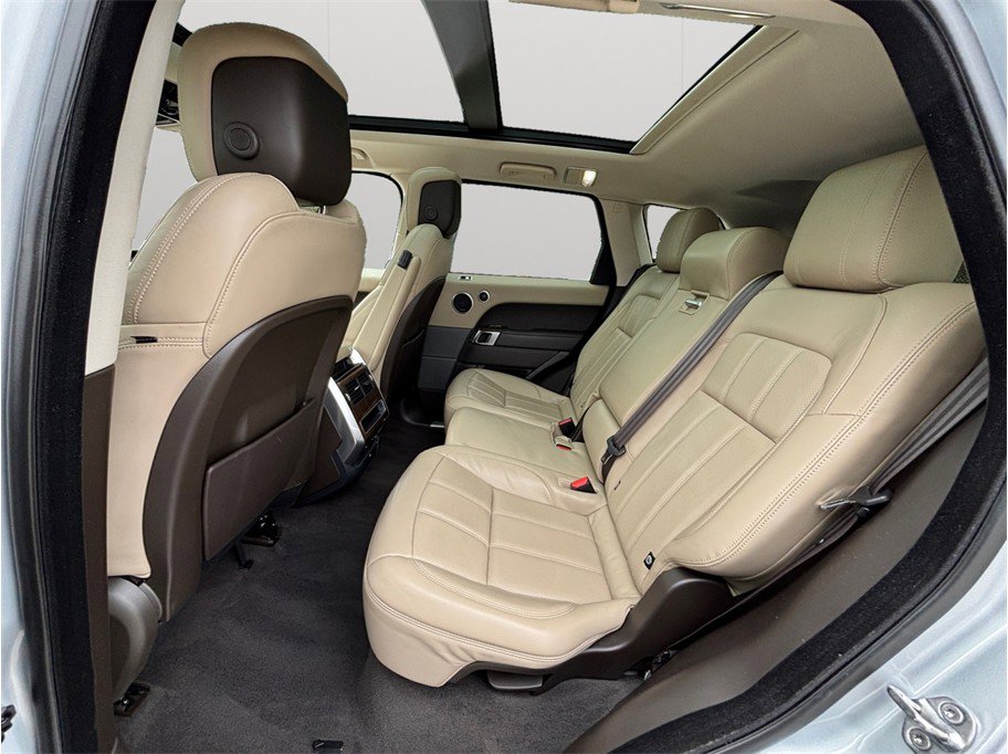 Used 2020 Land Rover Range Rover Sport HSE image 43