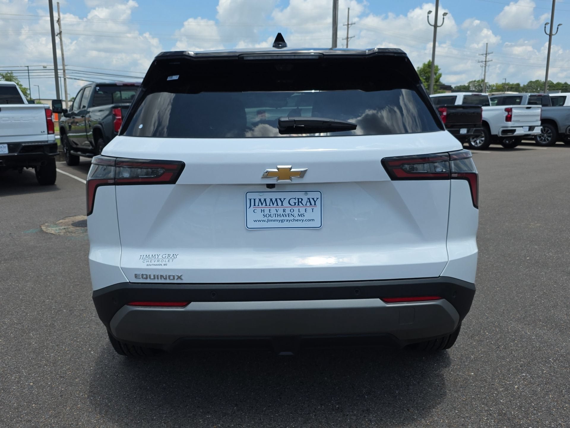 New 2026 Chevrolet Equinox LT w/ Convenience Package II FWD image 4
