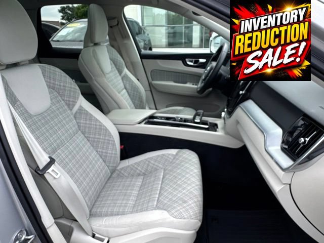 Used 2022 Volvo XC60 B5 Momentum AWD/4WD image 27