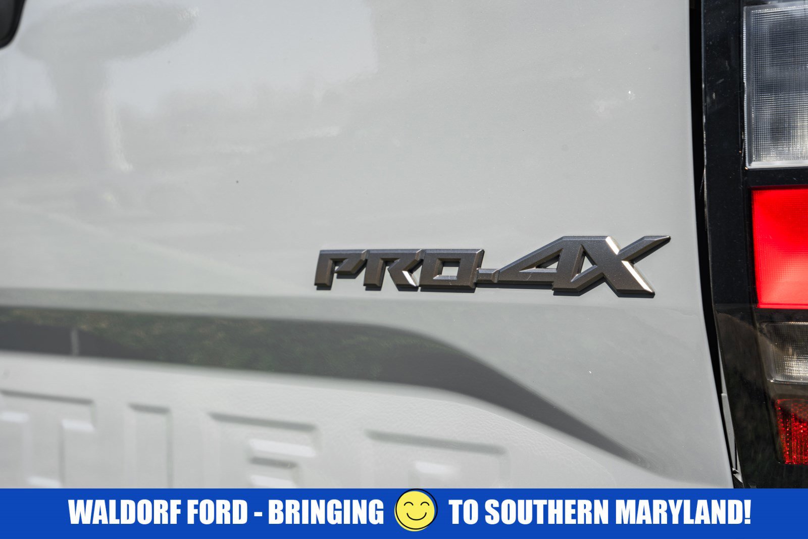 Used 2023 Nissan Frontier PRO-4X w/ Pro Convenience Package image 7