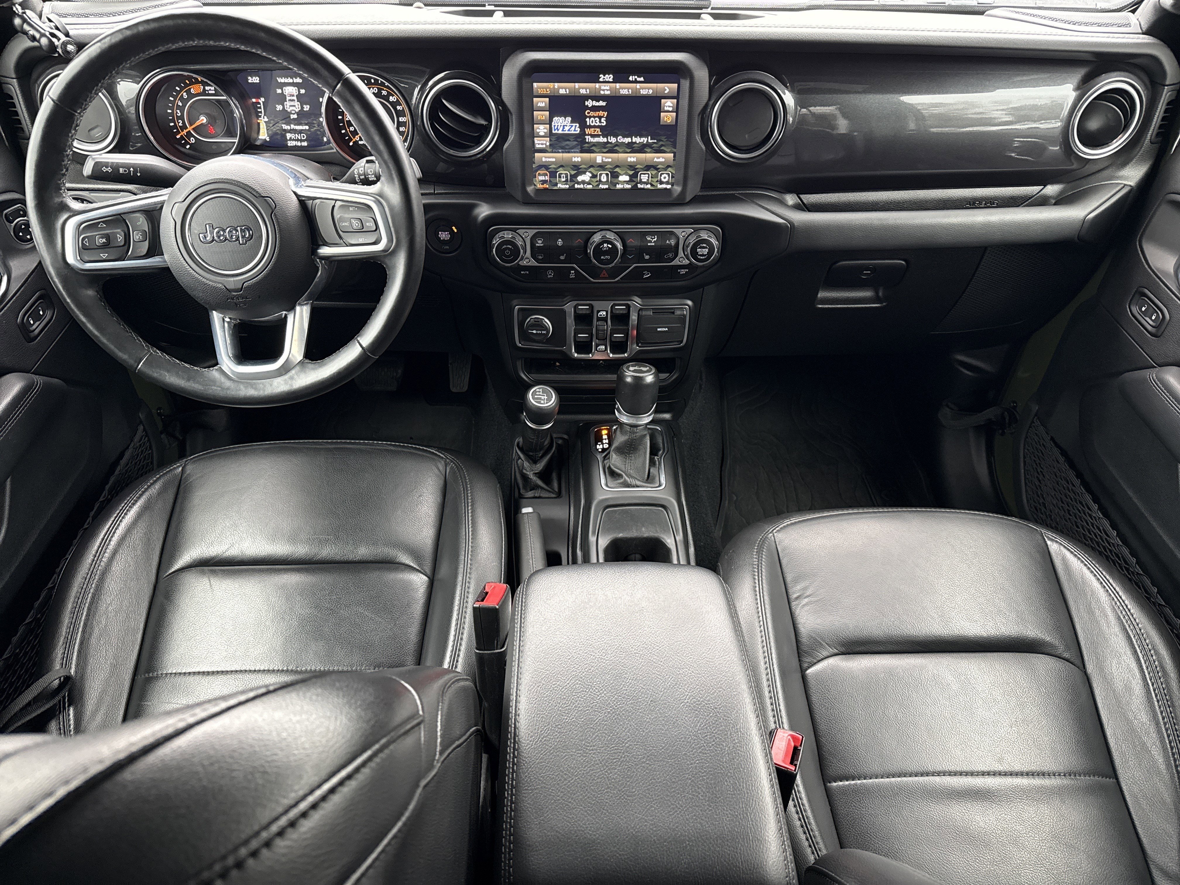 Used 2020 Jeep Wrangler Unlimited Sahara image 28