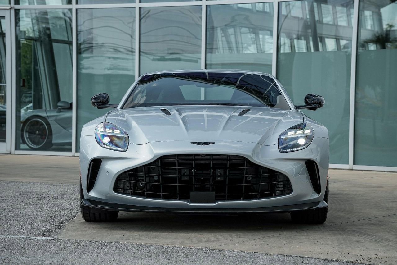 New 2026 Aston Martin V8 Vantage Coupe image 6
