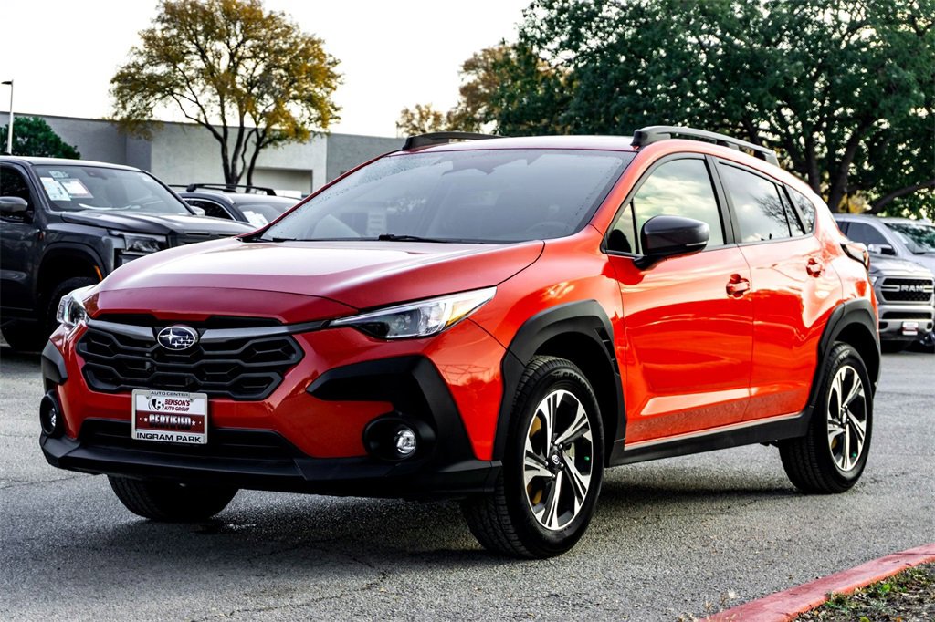 Used 2024 Subaru Crosstrek 2.0i Premium image 9