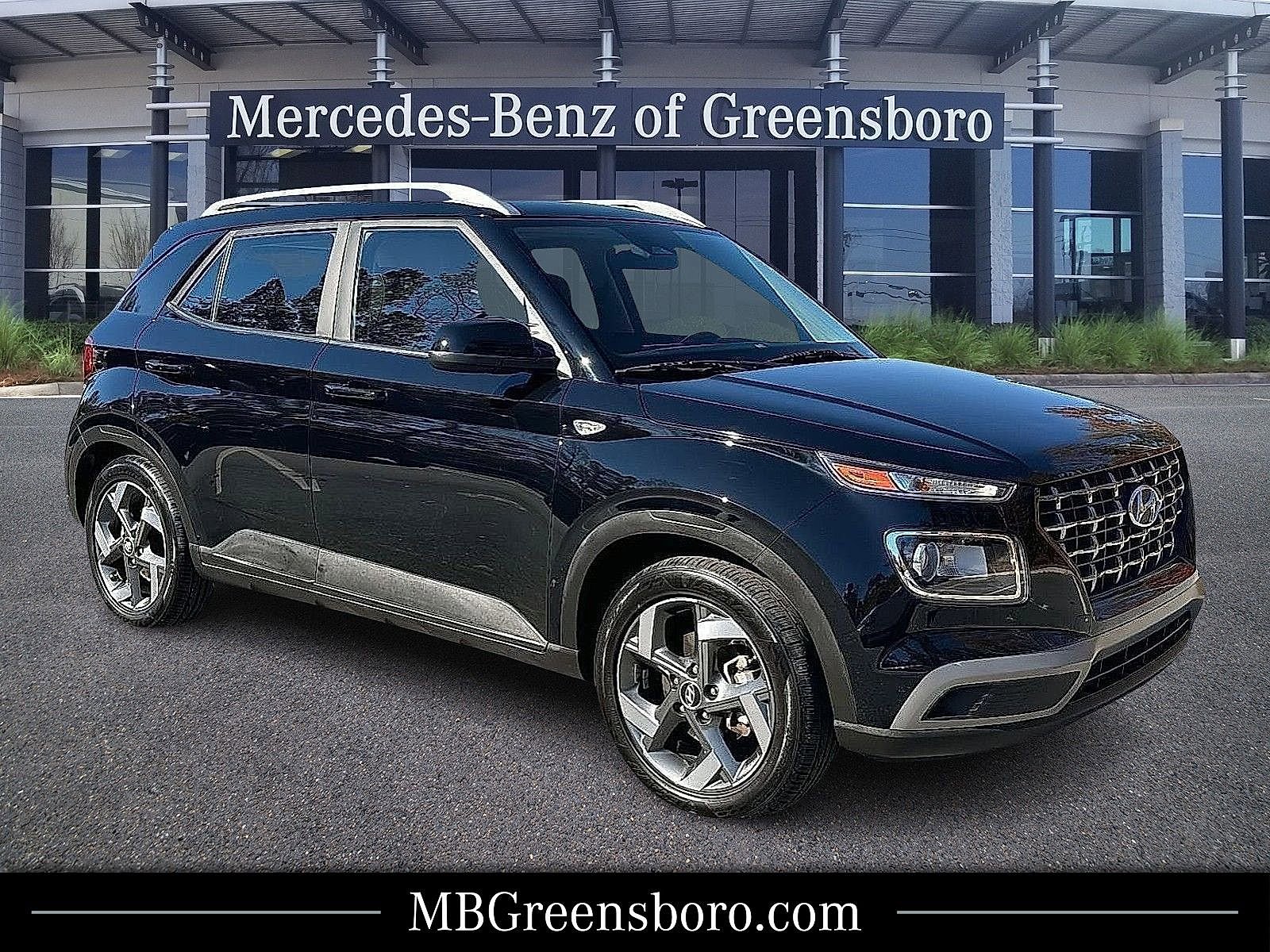 Used 2023 Hyundai Venue SEL w/ Cargo Package