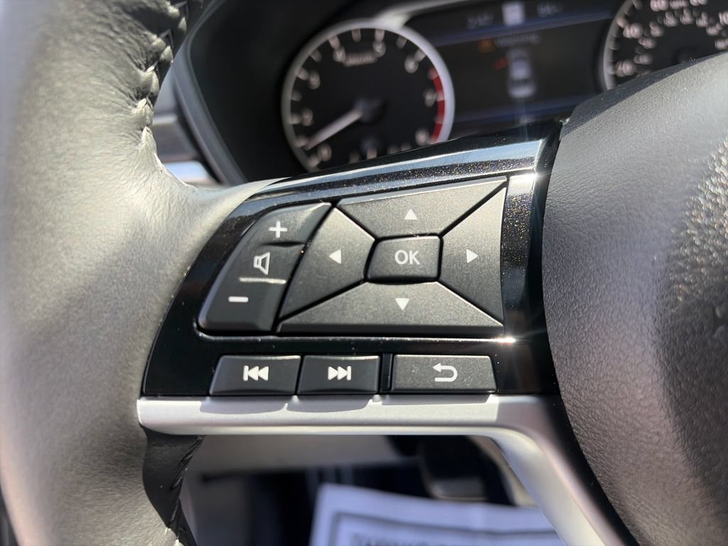 Certified 2025 Nissan Altima 2.5 SL FWD image 33