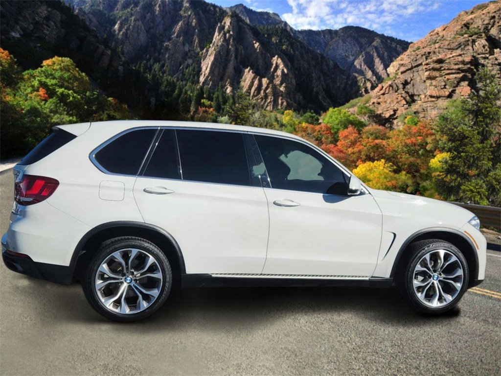 Used 2016 BMW X5 xDrive50i w/ Executive Package image 2
