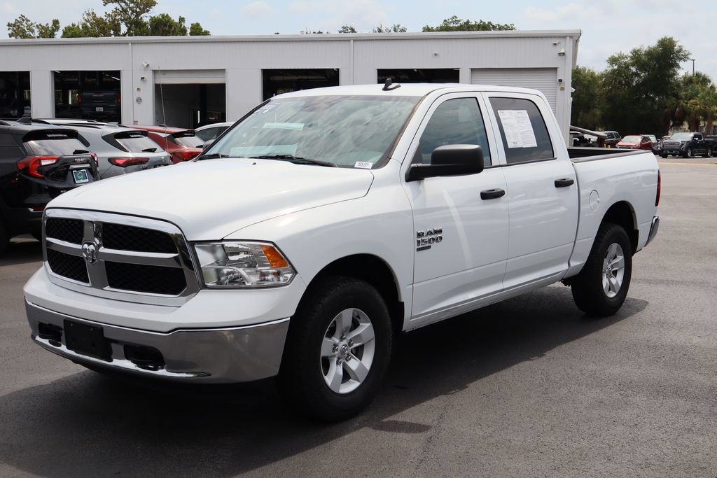 Used 2022 RAM 1500 Classic SLT w/ Electronics Group AWD/4WD image 5