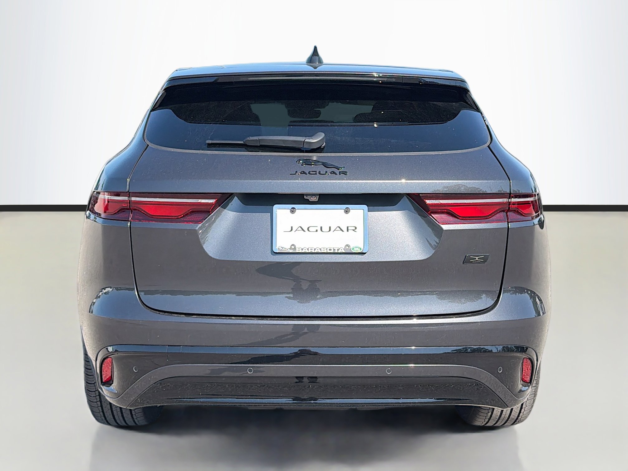 New 2026 Jaguar F-PACE R-Dynamic S AWD/4WD image 4