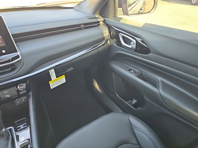 New 2026 Jeep Compass Latitude image 12