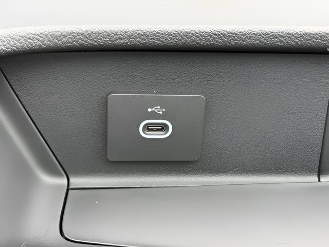 New 2026 Ford Transit 250 Low Roof RWD image 12
