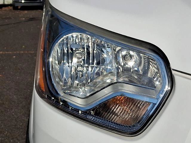 Certified 2018 Ford Transit 250 130 Low Roof w/ Exterior Upgrade Package RWD image 11