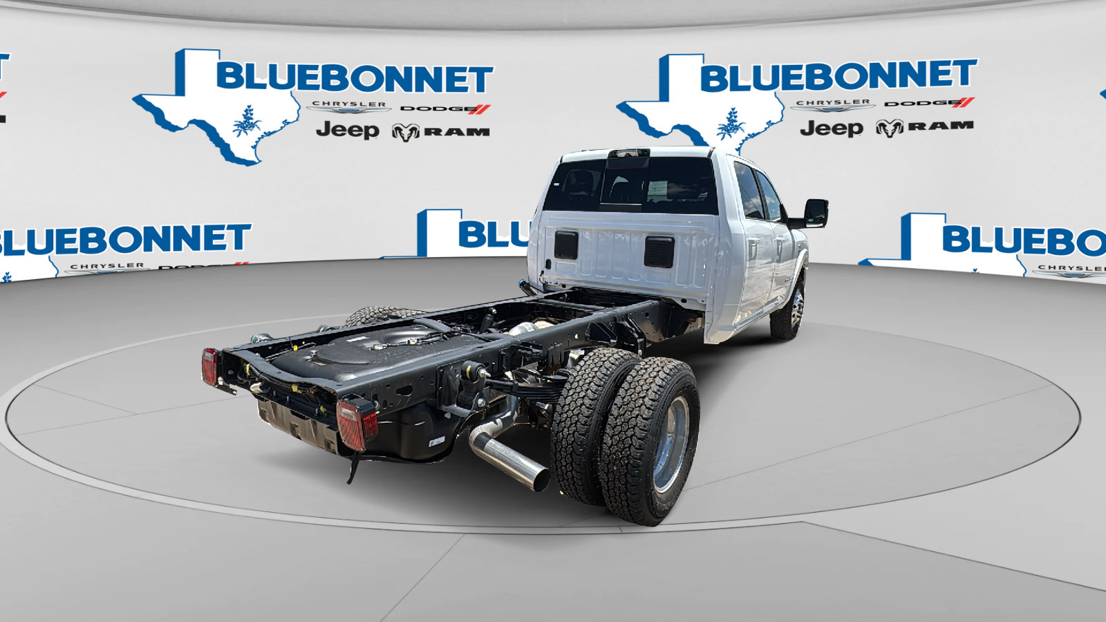 New 2026 RAM 3500 Big Horn w/ Laramie Trim Package AWD/4WD image 5