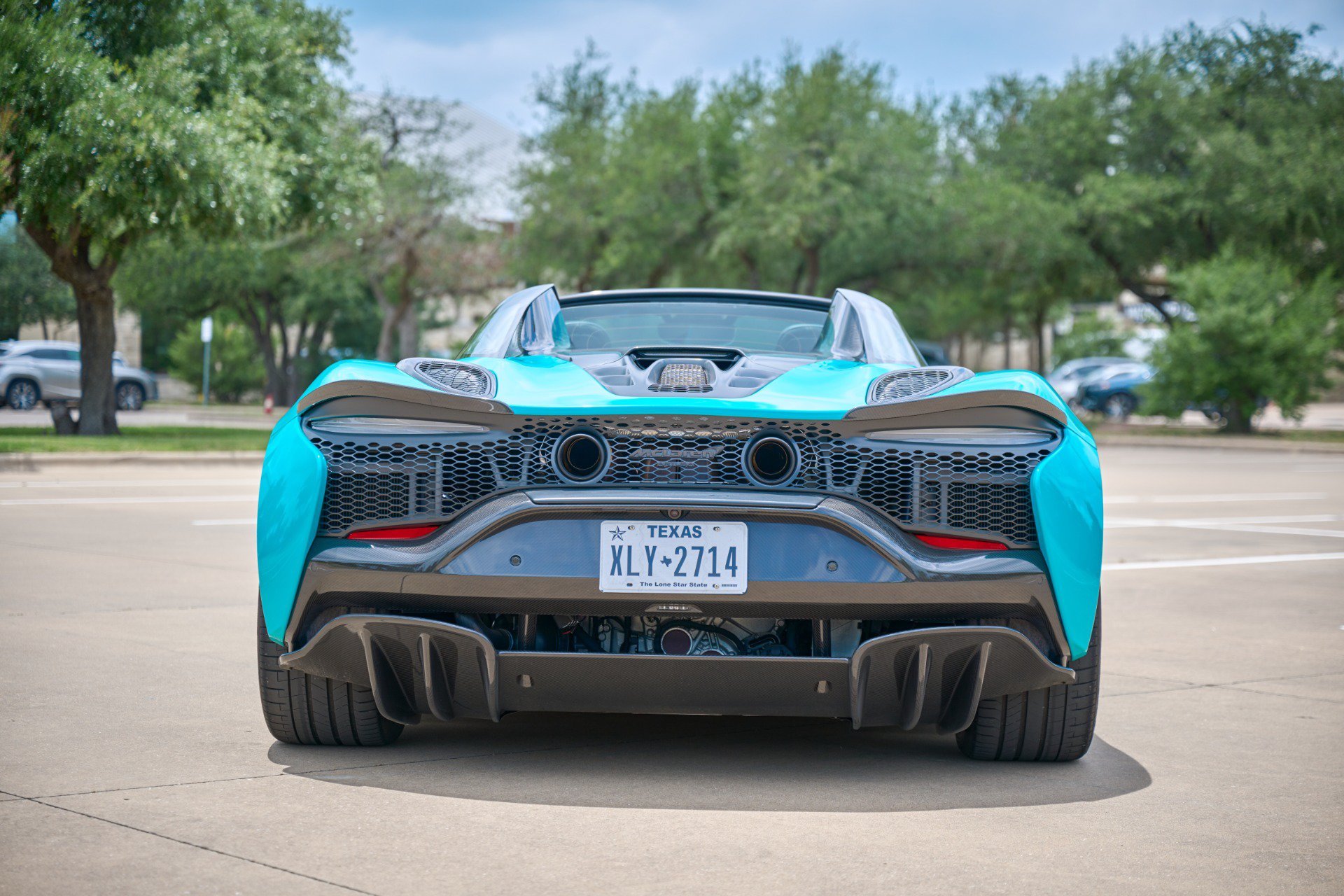 Used 2025 McLaren Artura Spider RWD image 72