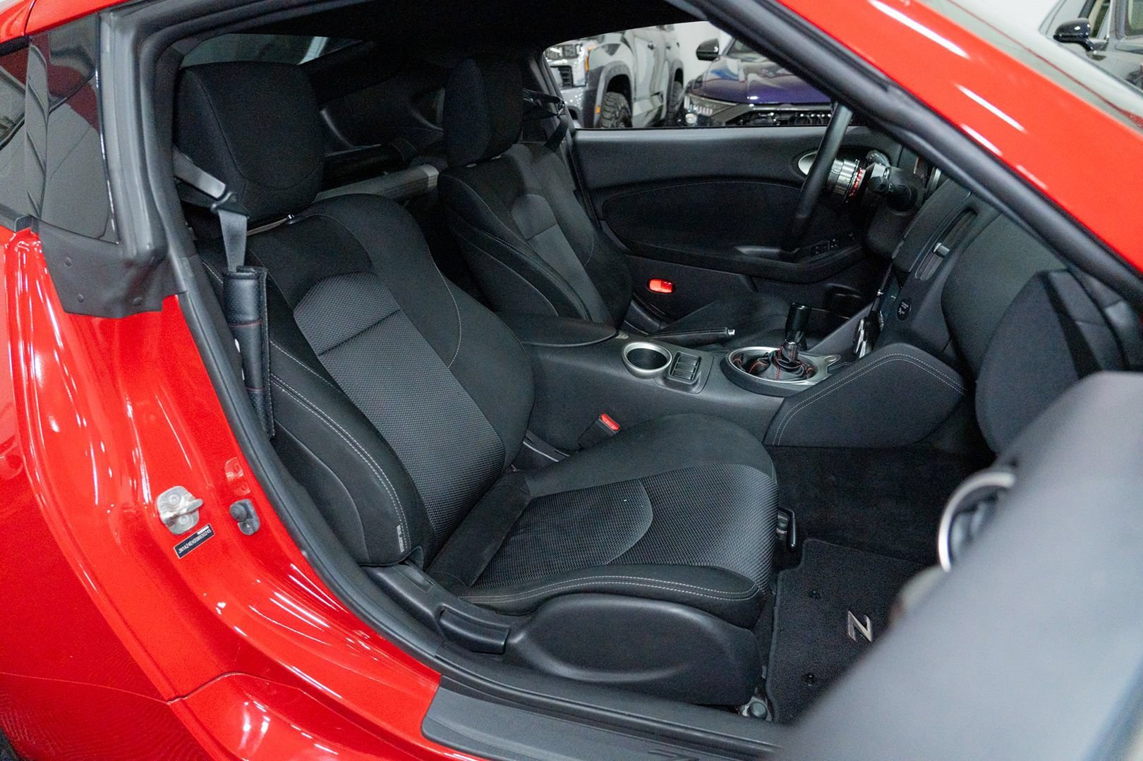 Used 2016 Nissan 370Z Coupe RWD image 22