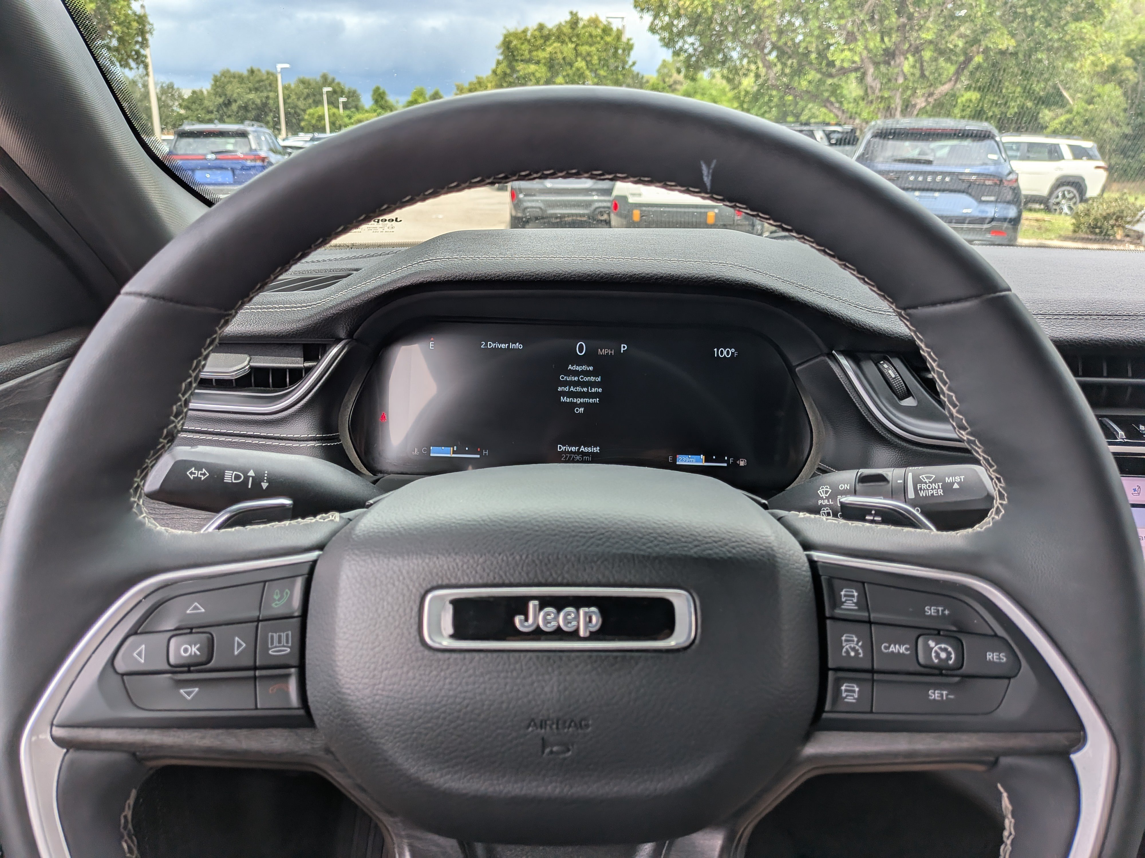 Used 2024 Jeep Grand Cherokee Limited w/ Luxury Tech Group II AWD/4WD image 28