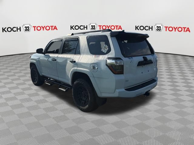 Certified 2021 Toyota 4Runner Venture w/ Moonroof Package AWD/4WD image 6