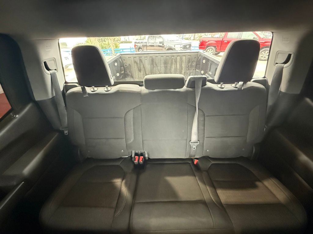 Used 2020 Chevrolet Silverado 1500 LT image 32