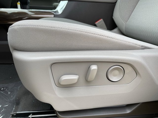 New 2025 Chevrolet Silverado 1500 LT w/ Z71 Off-Road Package image 13