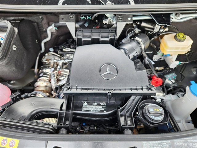 Used 2024 Mercedes-Benz Sprinter 2500 image 17