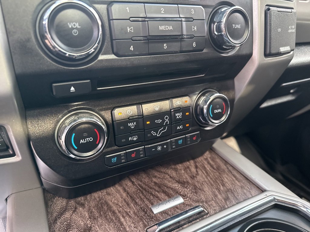 Used 2017 Ford F350 Lariat w/ Lariat Ultimate Package image 29