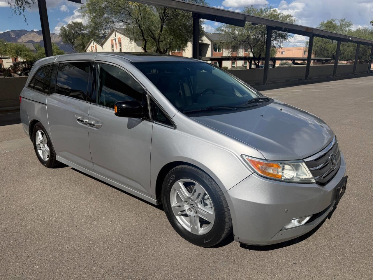 Used 2013 Honda Odyssey Touring image 9