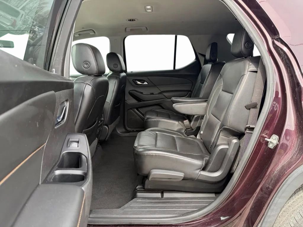 Used 2018 Chevrolet Traverse LT FWD image 17