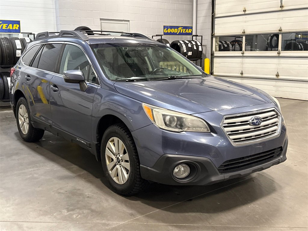 Used 2016 Subaru Outback 2.5i Premium image 3