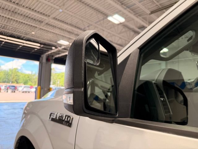 Used 2019 Ford F150 XLT w/ Equipment Group 302A Luxury AWD/4WD image 16