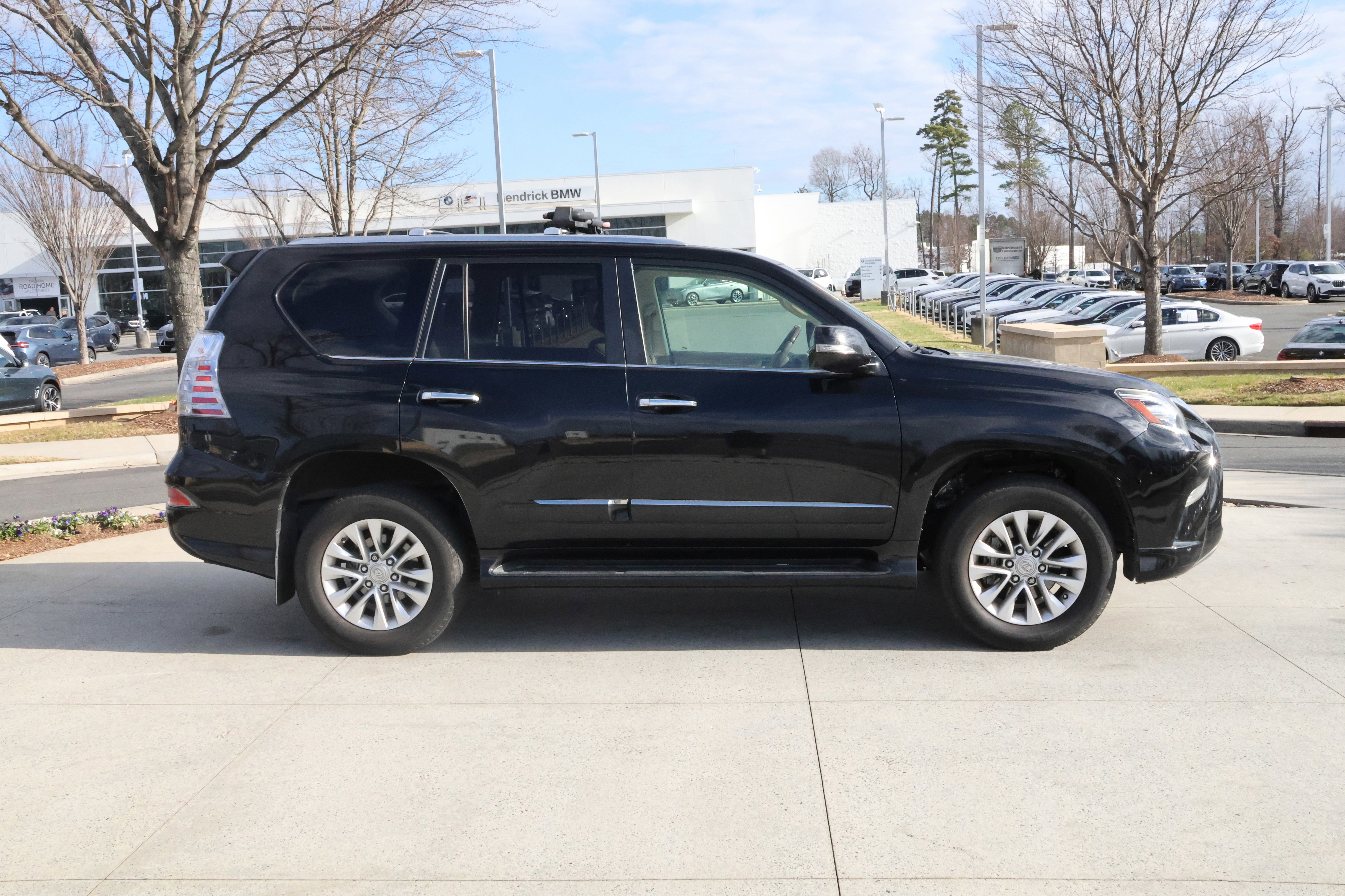 Used 2017 Lexus GX 460 Premium image 10