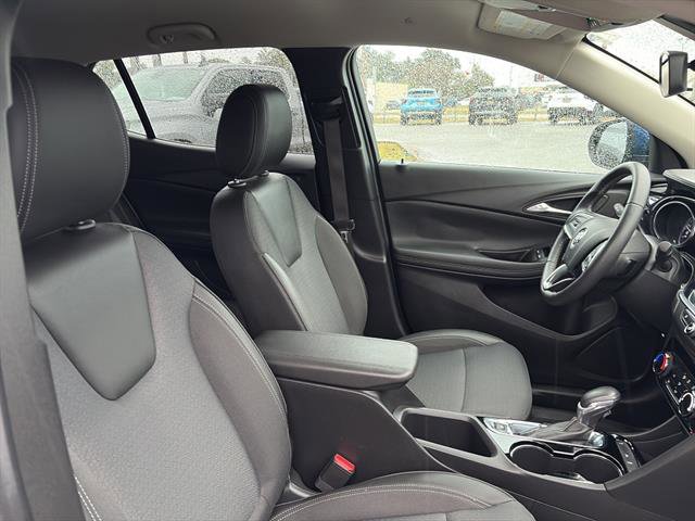 Used 2023 Buick Encore GX Preferred w/ Cold Weather Comfort Package FWD image 9