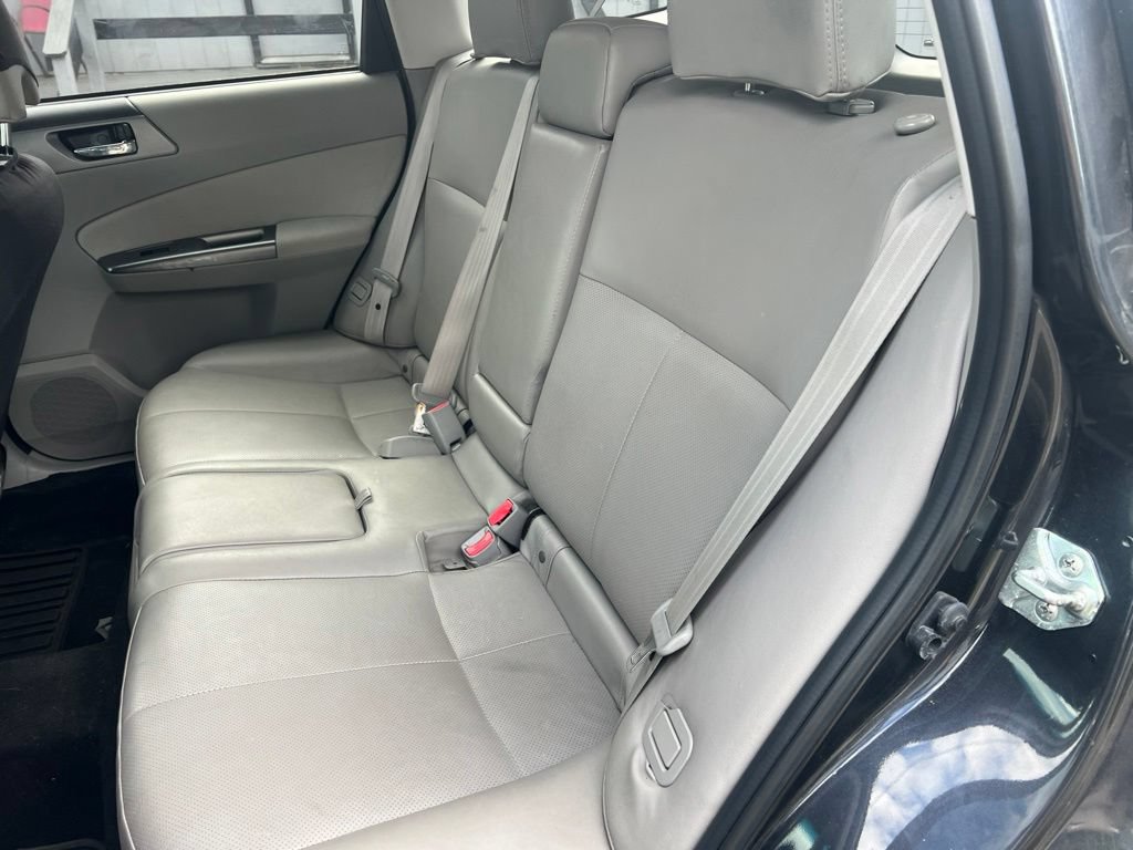 Used 2012 Subaru Forester 2.5X Limited AWD/4WD image 8