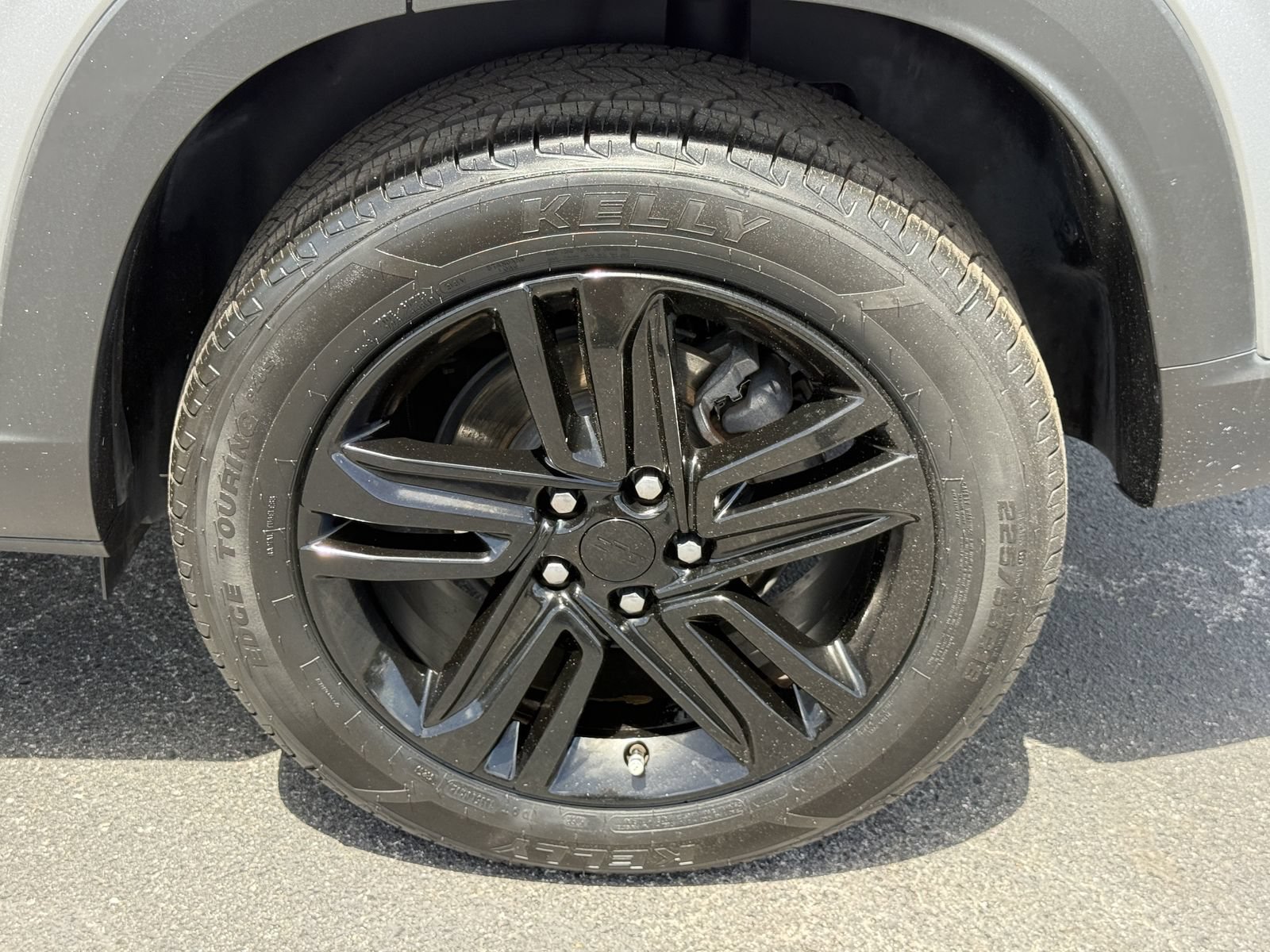 Used 2025 Chevrolet Trax ACTIV w/ Sunroof Package FWD image 34