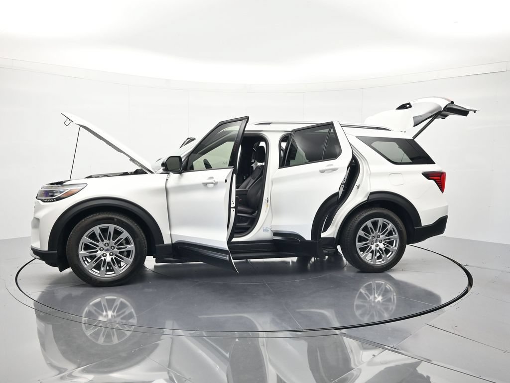 New 2026 Ford Explorer Platinum RWD image 48