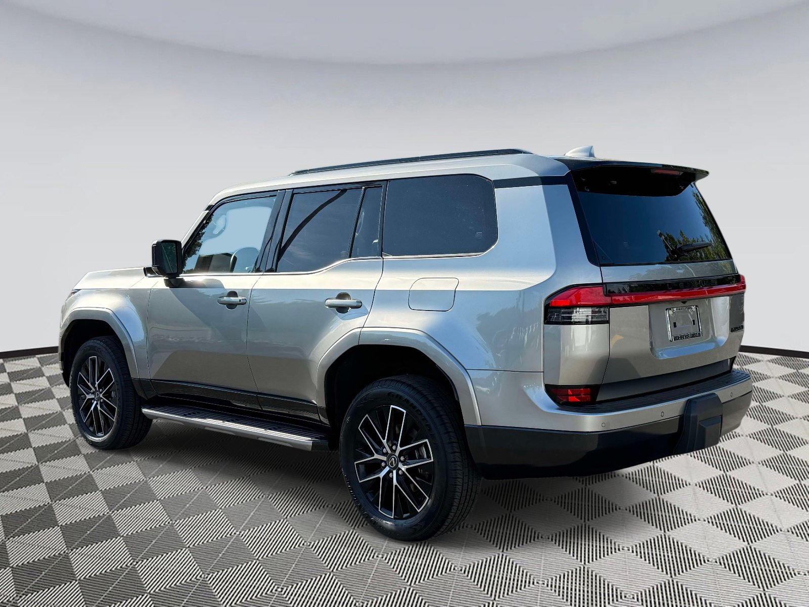 Used 2024 Lexus GX 550 w/ Accessory Package (2T) AWD/4WD image 4