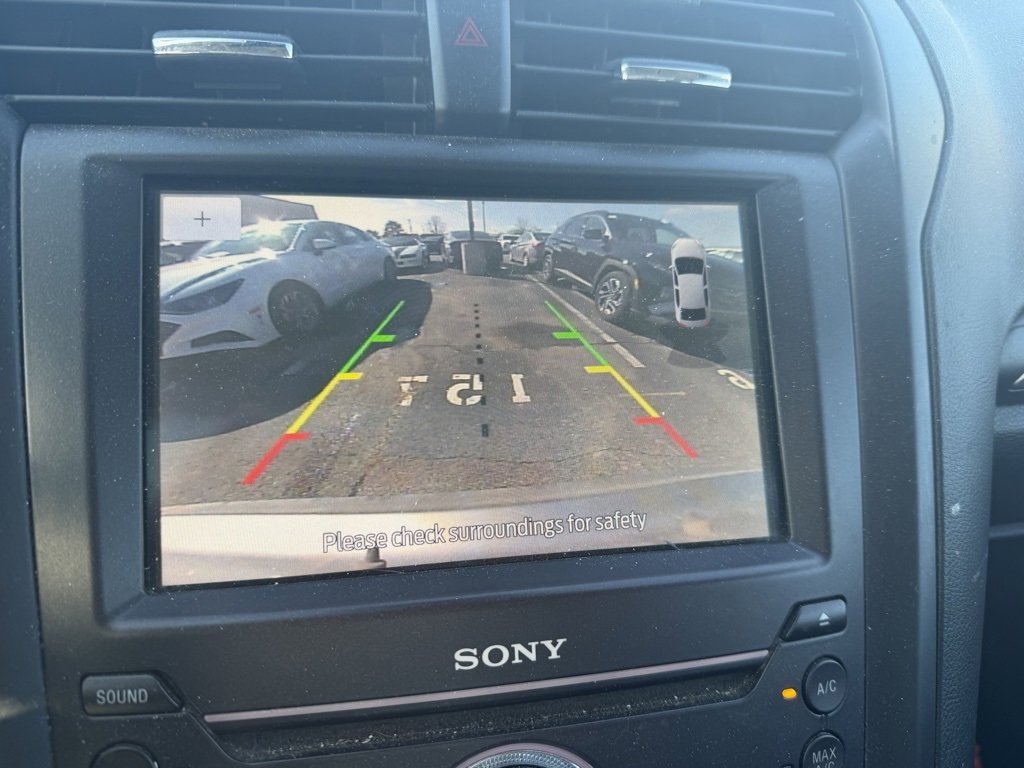 Used 2020 Ford Fusion Titanium image 10