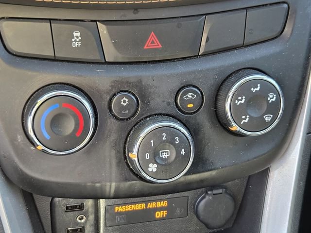 Used 2022 Chevrolet Trax LS w/ Tint and Cruise Package image 23