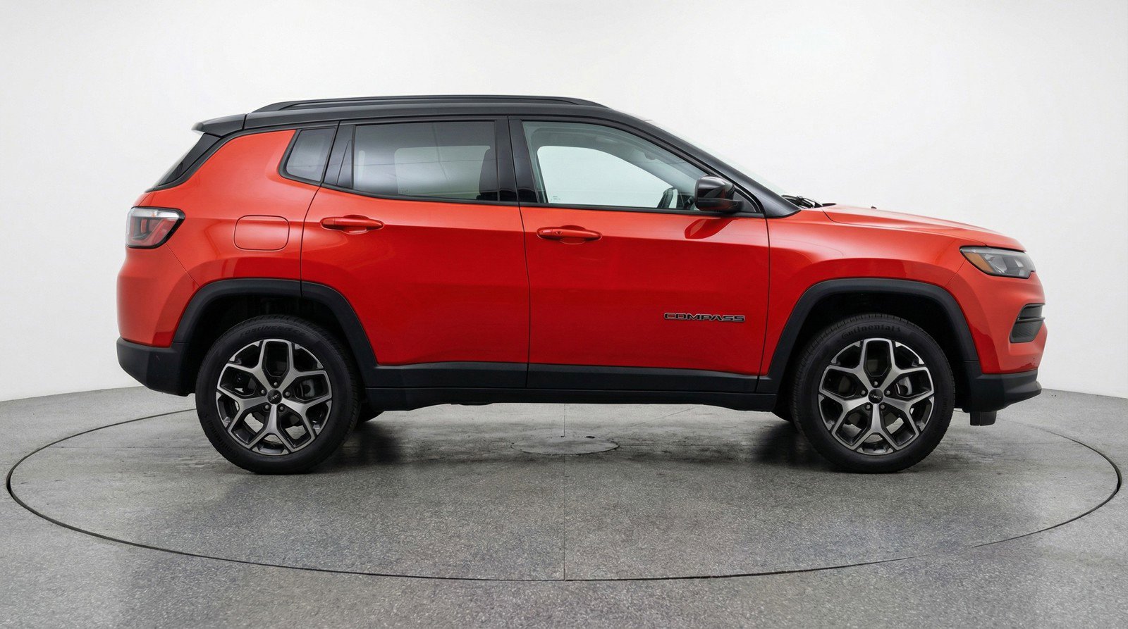 Used 2025 Jeep Compass Limited AWD/4WD image 11